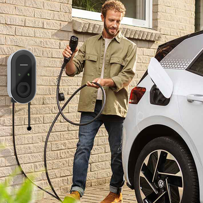 11kw Wifi DC LCD Display CCS2 Car EV Wallbox Charger สําหรับการชาร์จเร็วและสะดวก