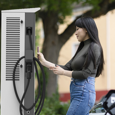 DC CCS Combo 2 Chademo EV Charger 60KW 90KW 120KW สําหรับความต้องการการชาร์จสาธารณะที่หลากหลาย