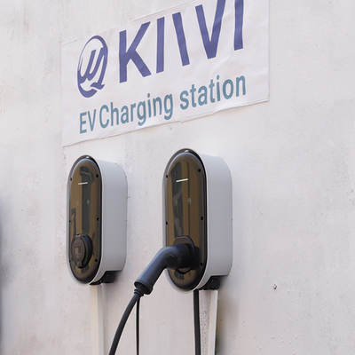 ระดับ 2/3 สถานีชาร์จ EV สําหรับเครื่องติดตั้งรถ Tesla 220V / 380V Wallbox 7KW / 11KW / 22KW